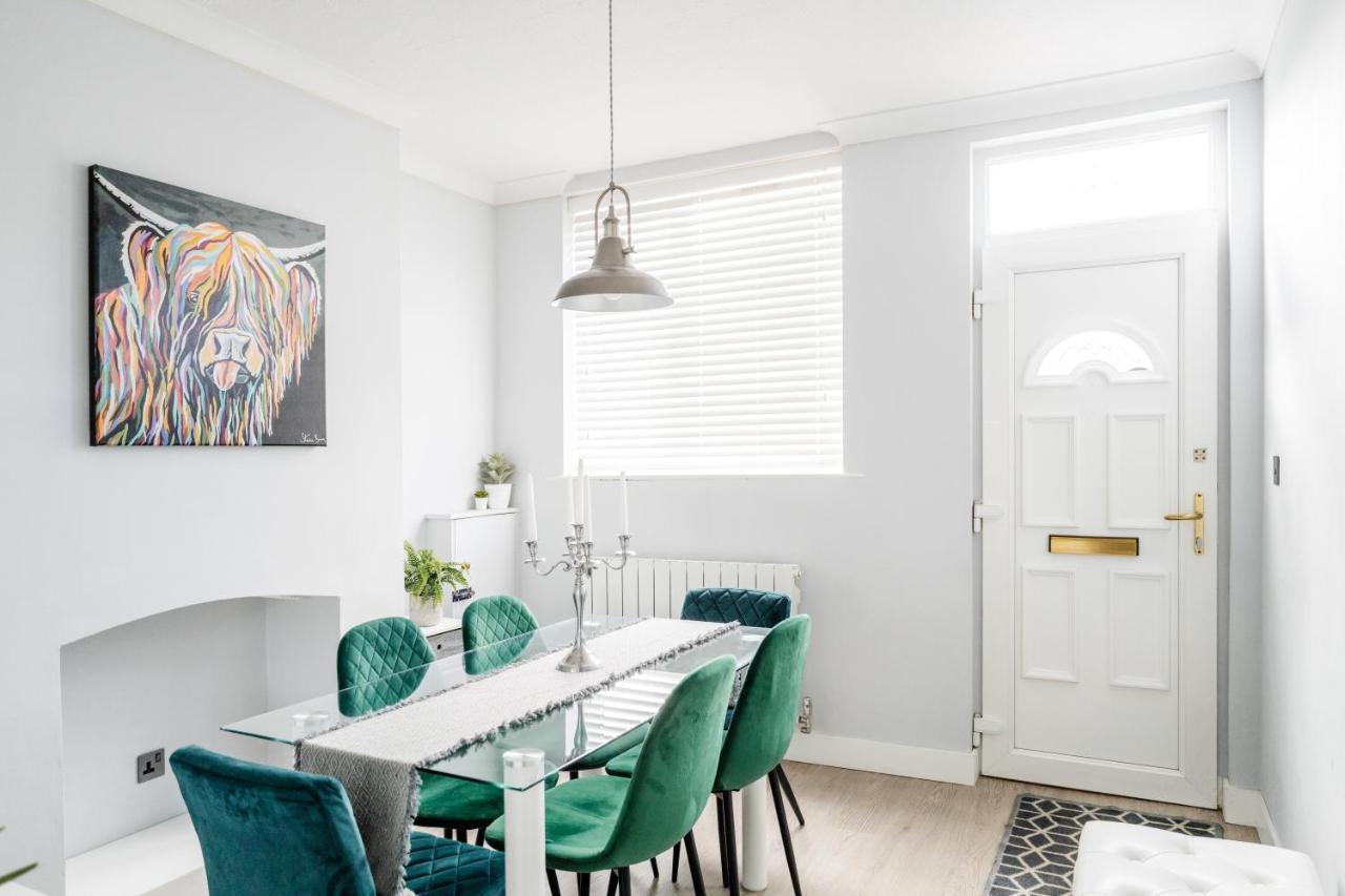 Churnet Valley Townhouse - Modern Cheadle House Villa Kültér fotó