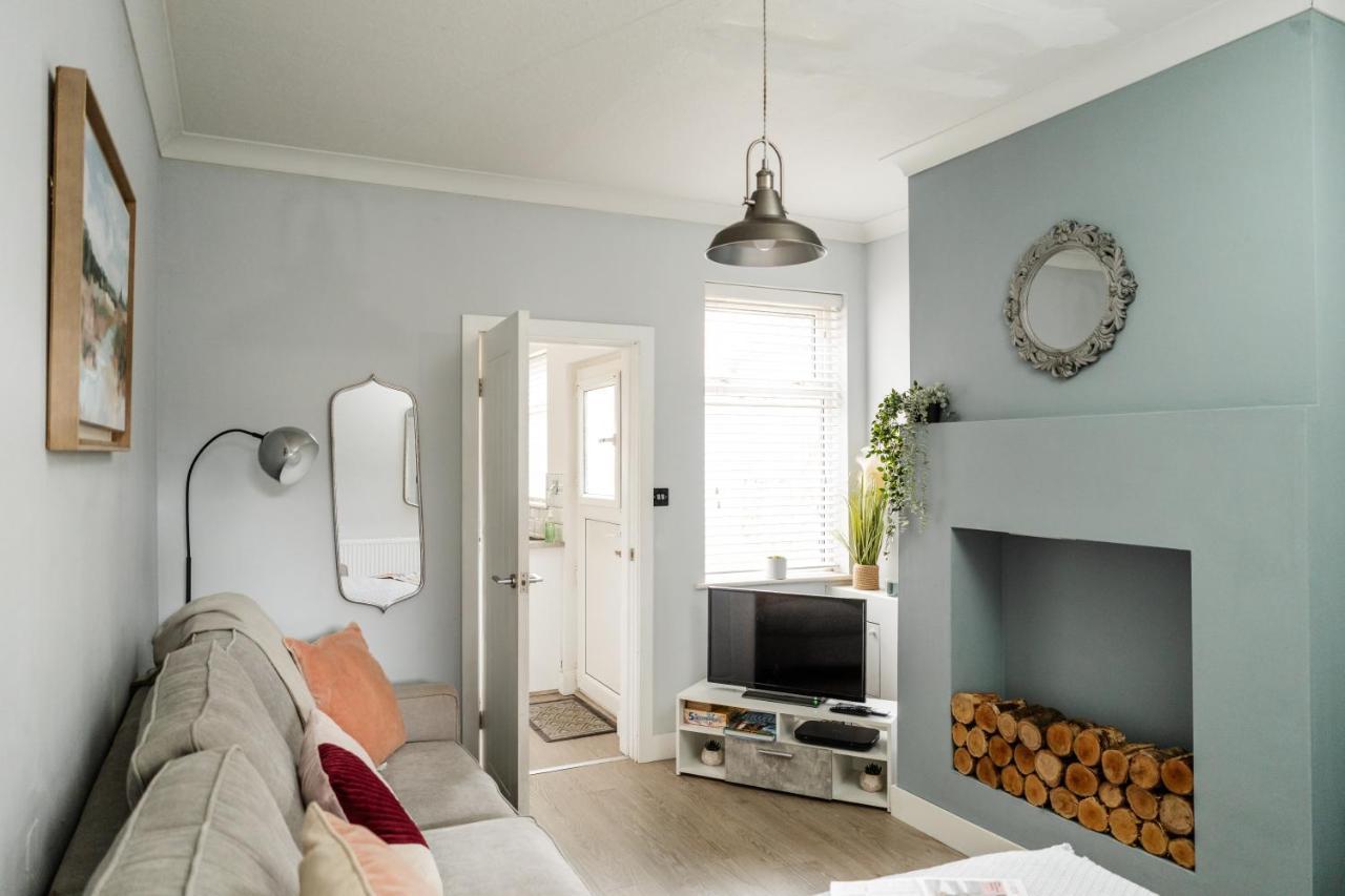 Churnet Valley Townhouse - Modern Cheadle House Villa Kültér fotó