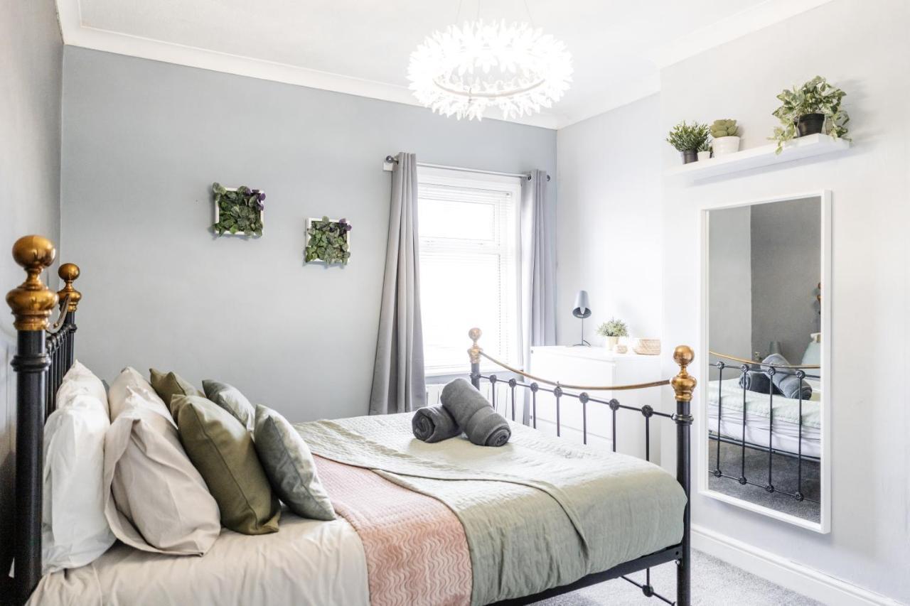 Churnet Valley Townhouse - Modern Cheadle House Villa Kültér fotó